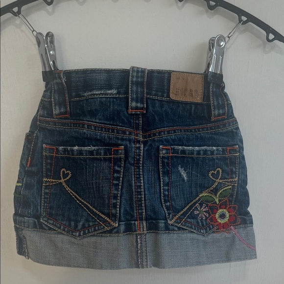 Place Denim with Pink Button Accent - Picture 8 of 8